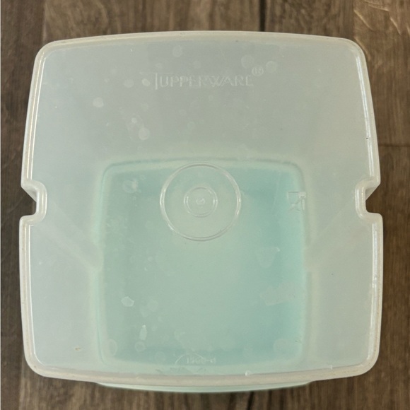 Tupperware Pickle Keeper Blue Lid & Clear Container NO KEEPER AS IS - Picture 3 of 5